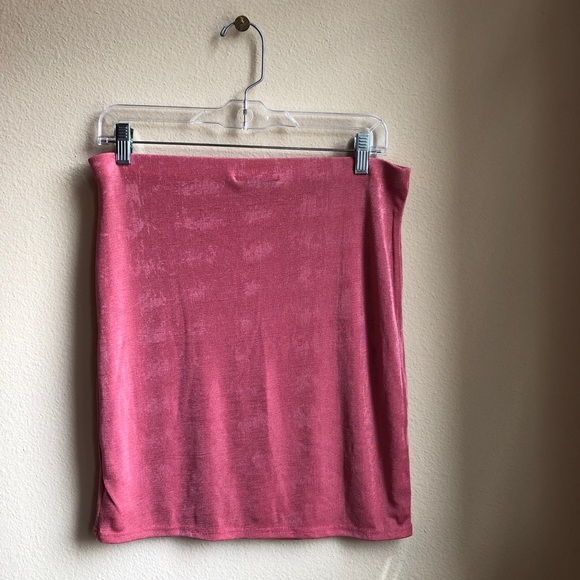 NWOT Missguided Slinky Skirt - Picture 2 of 4